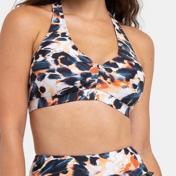 LiCi Fit Wild Thing Set Scrunch- Sports Bra and Leggings - Picture 2 of 8